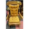Image 1 : SOLID WOOD ROCKING CHAIR