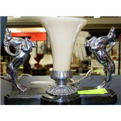 VINTAGE ESTATE TABLE LAMP (SMALL CHIP)