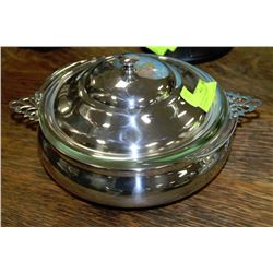 CIRCULAR CHAFING DISH WITH PYREX INSERT