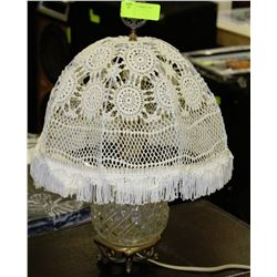 ESTATE GLASS AND LACE LAMP