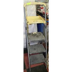 COSCO 3-STEP PAINTER'S LADDER