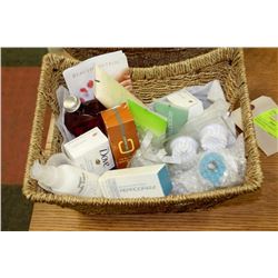 BASKET W/ NEW LADIES SPA PRODUCTS INCL.
