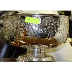 LARGE PUNCH BOWL SET