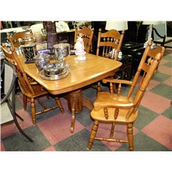 OAK TABLE WITH HIDDEN LEAF & 5 CHAIRS