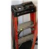 Image 1 : 3' LADDER
