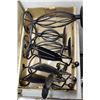 Image 1 : FLAT OF METAL CANDLE HOLDER SETS