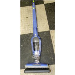 ELECTROLUX 2 IN 1 VACUUM