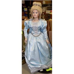BIG CINDERELLA 23" HIGH DANBURY MINT WOMENS WITH