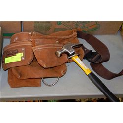 CARPENTERS LEATHER BELT WITH HAMMER