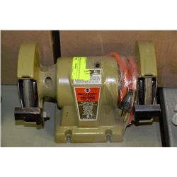 BLACK & DECKER BENCH GRINDER