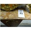 Image 2 : Marble Top Gold Accented Pedestal