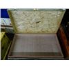 Image 3 : Luggage Trunk