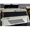 Image 3 : Weltmeister White Mother of Pearl Accordian