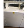 Image 1 : Huebsch #HWT120WM Top Load Washer ID #14