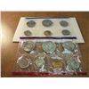Image 2 : 1981 US MINT SET (UNC) P/D/S (WITH ENVELOPE) THIS IS AN OFFICIAL US PACKAGED P/D/S SET, IT DOES NOT 