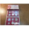 Image 2 : 2005 US SILVER PROOF SET (WITH BOX) BOTH CASES HAVE SMALL CRACKS