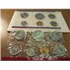 Image 2 : 1981 US MINT SET (UNC) P/D/S (WITH ENVELOPE) THIS IS AN OFFICIAL US PACKAGED P/D/S SET, IT DOES NOT 