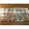 Image 2 : 1988 & 1989 US MINT SETS P/D (WITH ENVELOPES)