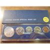 Image 2 : 1966 US SPECIAL MINT SET WITH BOX 40% SILVER JOHN F. KENNEDY HALF DOLLAR