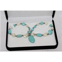 LADIES TURQUOISE NECKLACE
