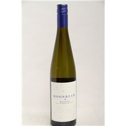 750ML BOTTLE OF MOONBEAM RIESLING WHITE WINE