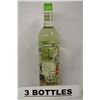Image 1 : 3 BOTTLES OF BEAR FLAG SOFT WHITE WINE BLEND