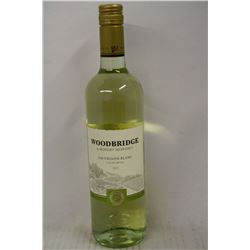 750ML BOTTLE OF WOODBRIDGE SAUVIGNON BLANC 2013