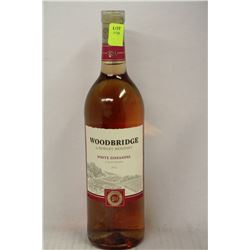 750ML BOTTLE OF WOODBRIDGE WHITE ZINFANDEL 2012