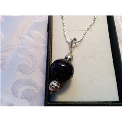 HAND SET BLUE GOLD STONE PENDANT