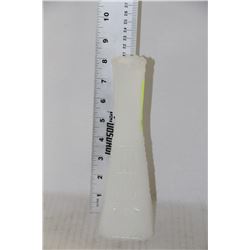 MILKGLASS VASE