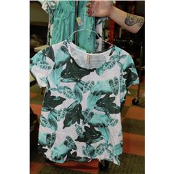 LADIES MATERNITY T SHIRT SIZE S