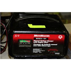 MOTOMASTER BATTERY CHARGER