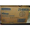 Image 1 : BOX OF KLEENEX FACIAL TISSUE