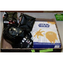 FLAT OF STAR WARS COLLECTIBLES