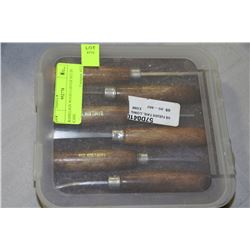 RAMELSON WOOD CARVER SET IN CASE