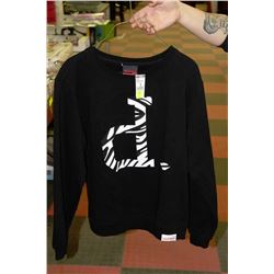 WEST 49 SWEATER SIZE S