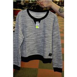 WEST 49 SWEATER SIZE M