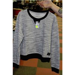 WEST 49 SWEATER SIZE M