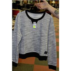 WEST 49 SWEATER SIZE XS