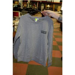 WEST 49 SWEATER SIZE L