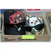 Image 1 : BOX OF FASHION HATS AND SUNGLASSES