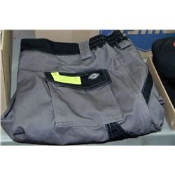 MENS BRAND NEW DICKIES WORK PANTS SIZE 42X32