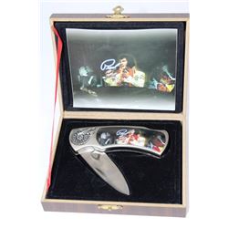 ELVIS COLLECTOR KNIFE WITH WHITE JUMPSUIT