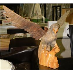 LARGE ESTATE WOOD CARVED EAGLE