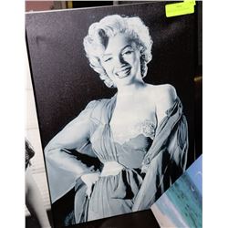 MARILYN ON CANVAS-THE 50'S