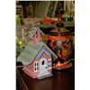 Image 1 : WOODEN MUSICAL BIRD HOUSE AND HANDPAINTED URN