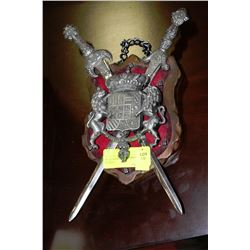 WALL HANGING BRITISH STYLE PLAQUE