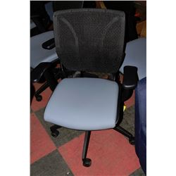 BLUE AND WHITE MESH BACK OFFICE CHAIR
