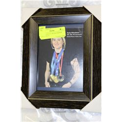 SIGNED HAYLEY WICKENHEISER GOLD PHOTO