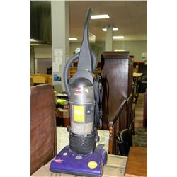 BISSELL POWERFORCE HELIX UPRIGHT